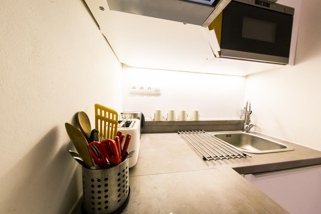 Freedom Rooms & Apartments Прага Экстерьер фото