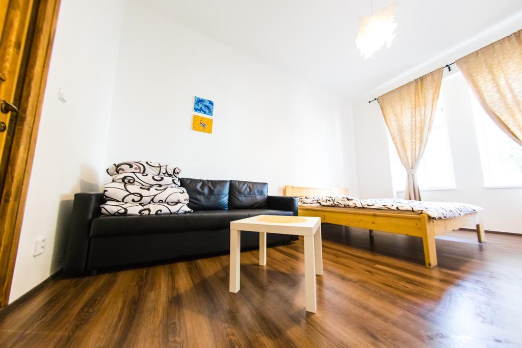 Freedom Rooms & Apartments Прага Экстерьер фото