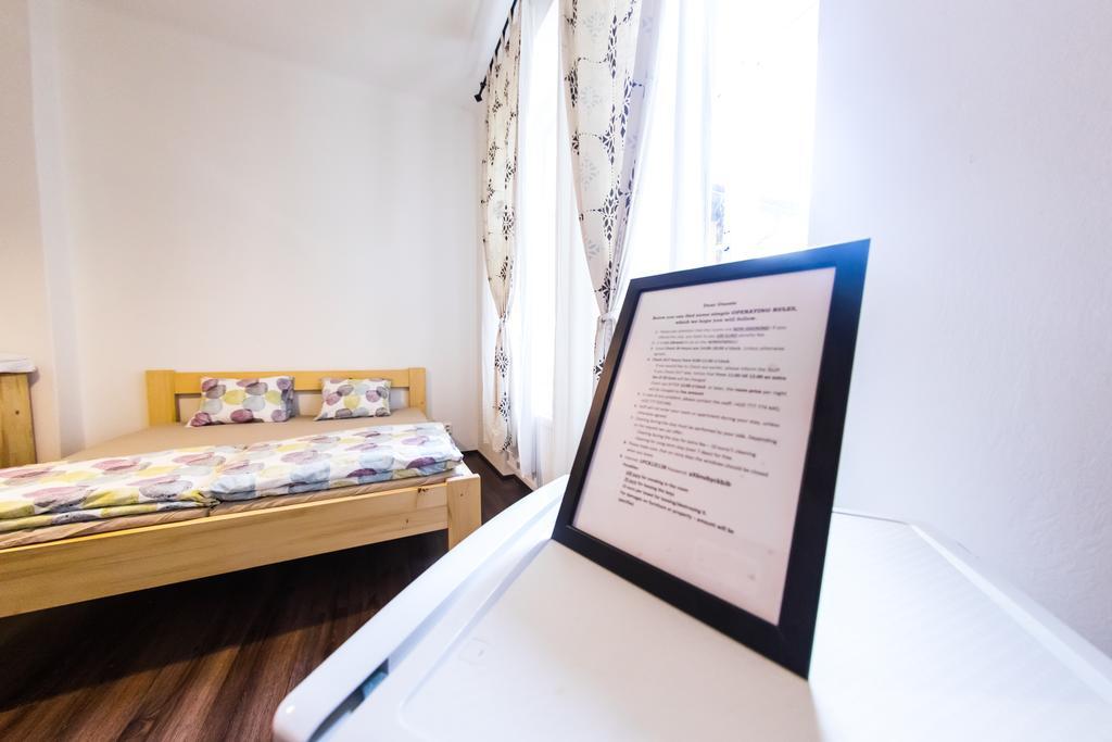 Freedom Rooms & Apartments Прага Экстерьер фото
