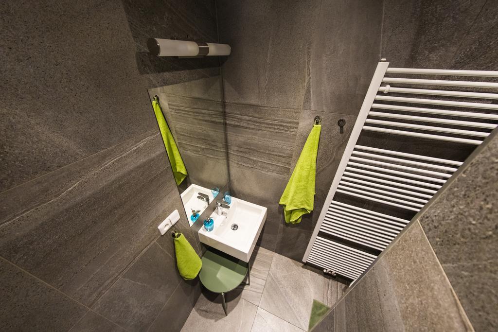 Freedom Rooms & Apartments Прага Экстерьер фото