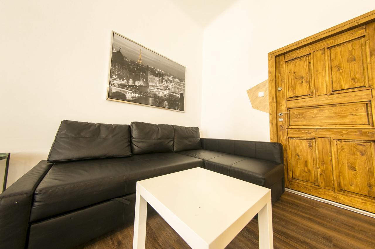 Freedom Rooms & Apartments Прага Экстерьер фото