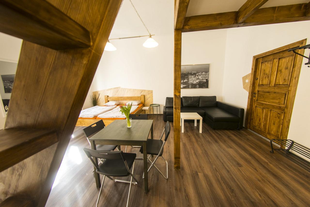 Freedom Rooms & Apartments Прага Экстерьер фото