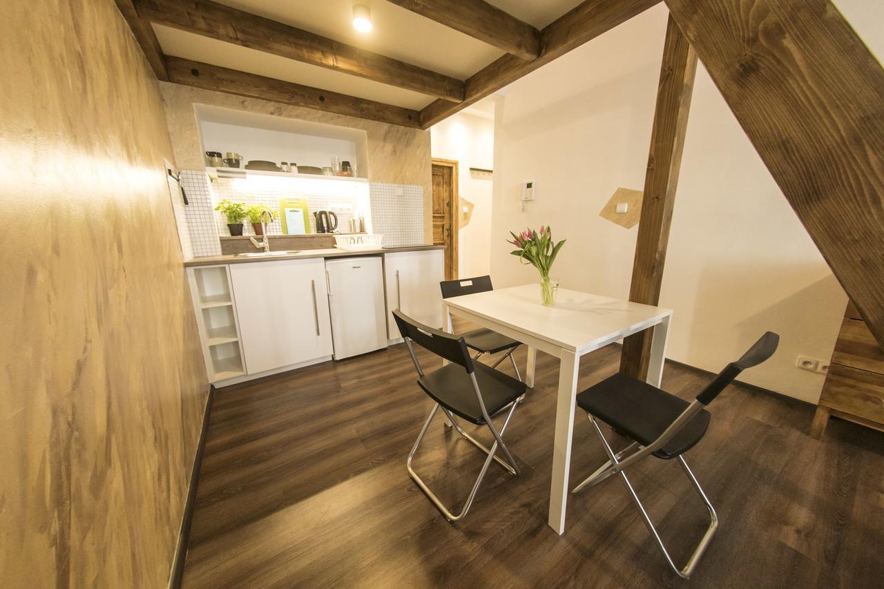 Freedom Rooms & Apartments Прага Экстерьер фото