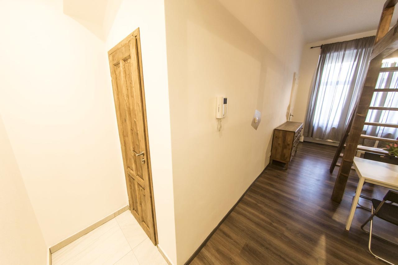 Freedom Rooms & Apartments Прага Номер фото