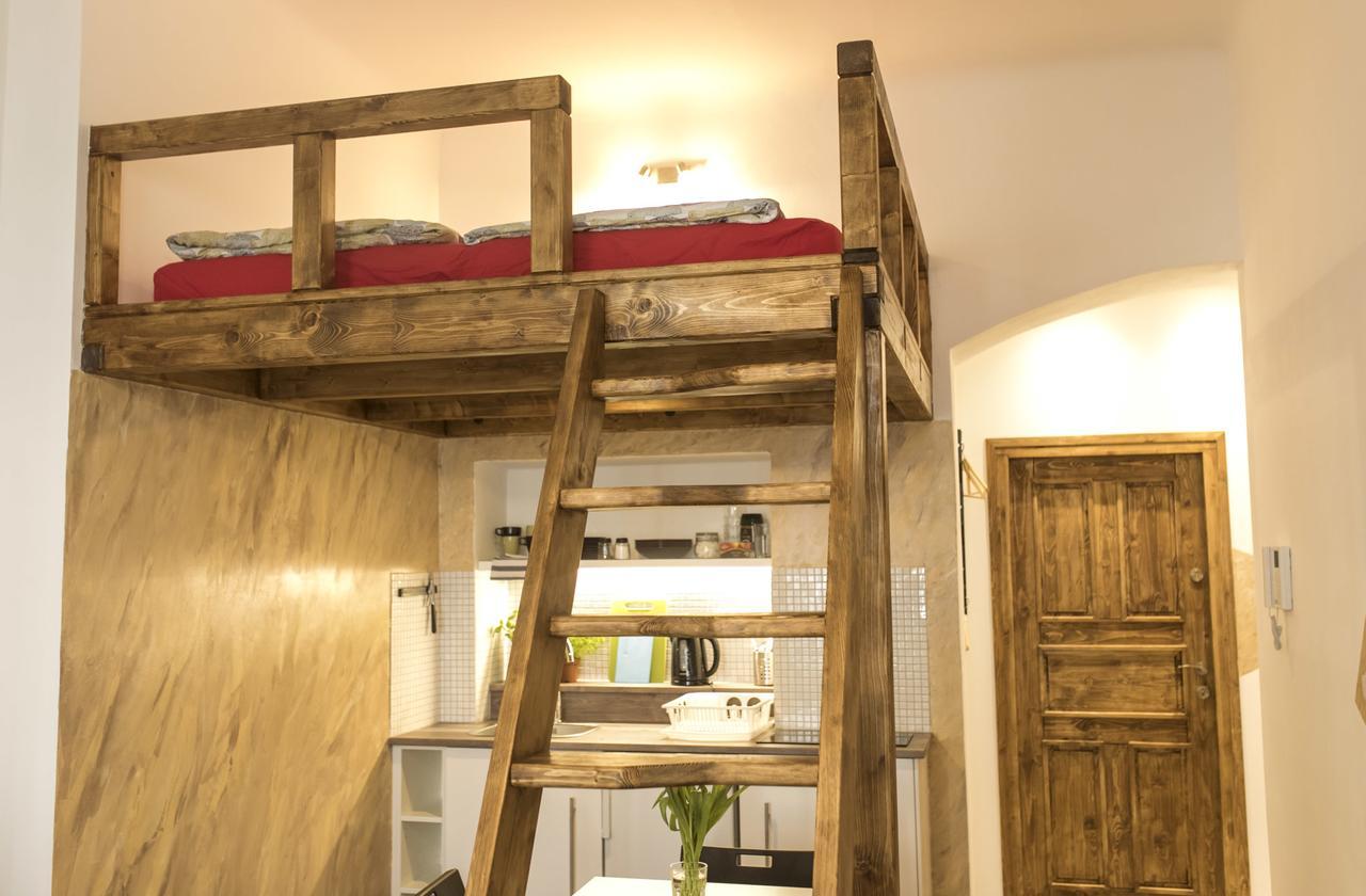 Freedom Rooms & Apartments Прага Экстерьер фото