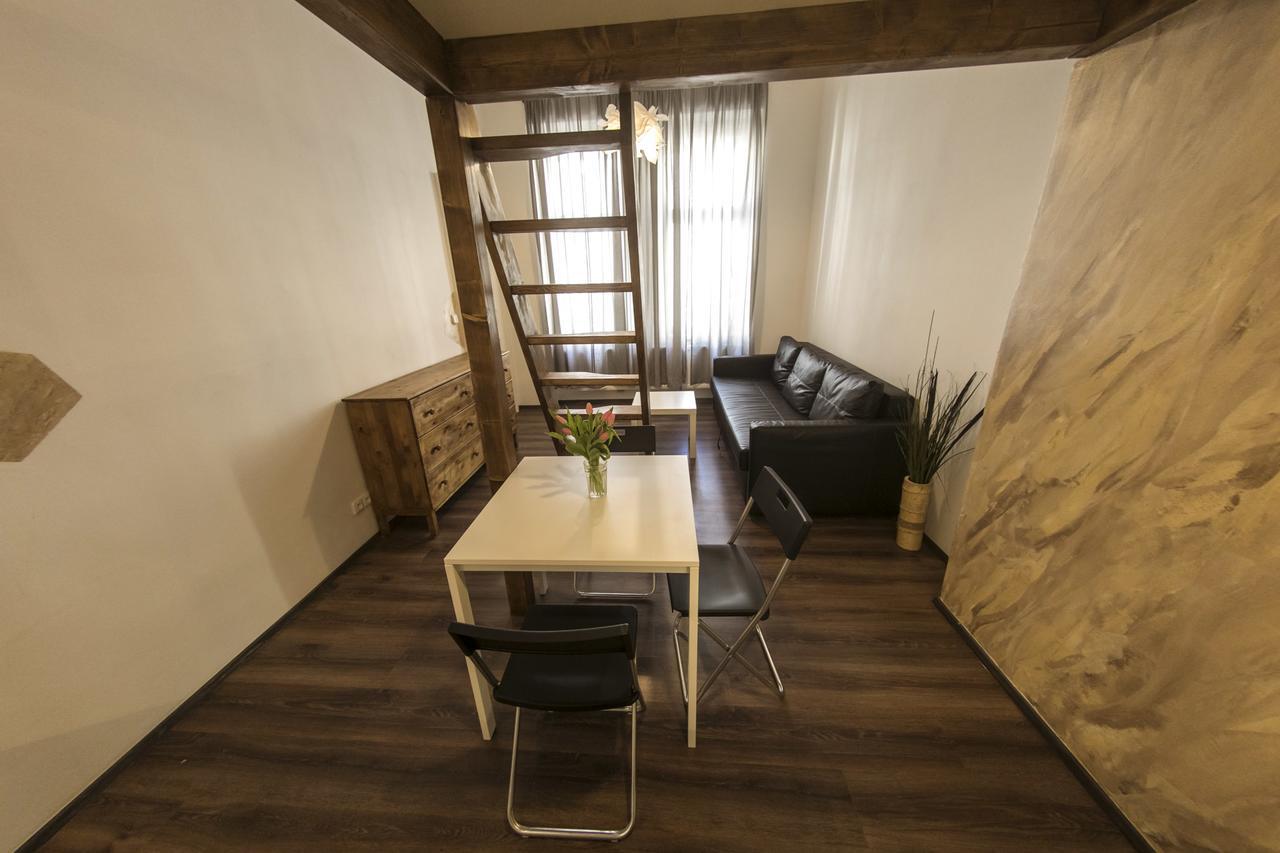 Freedom Rooms & Apartments Прага Экстерьер фото