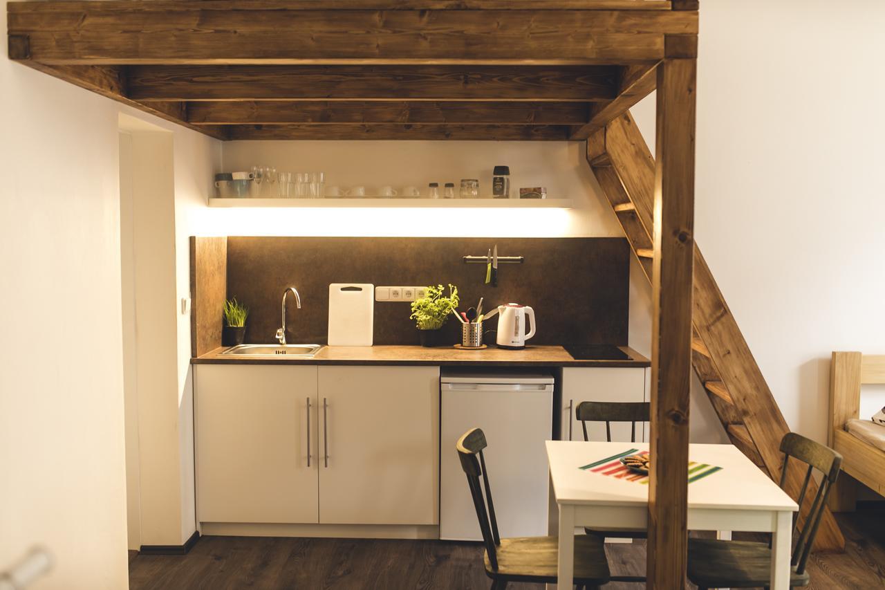 Freedom Rooms & Apartments Прага Номер фото